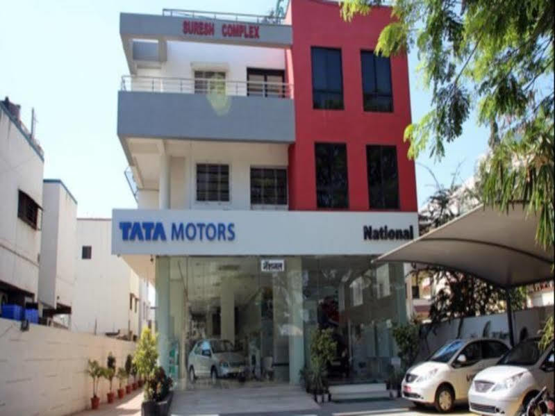 Hotel Suresh Inn Pune Bagian luar foto